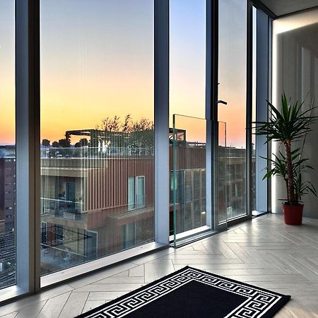 Battersea Power Station - Winter Garden Balcony & 1Gb Wifi - Luxurylondonstays المظهر الخارجي الصورة