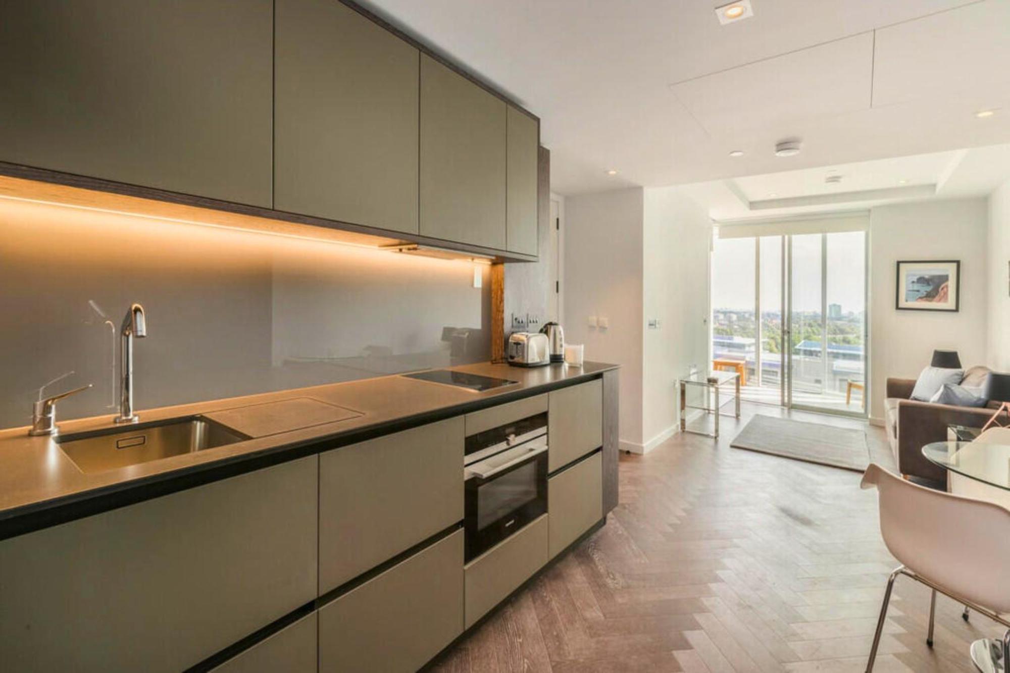 Battersea Power Station - Winter Garden Balcony & 1Gb Wifi - Luxurylondonstays المظهر الخارجي الصورة