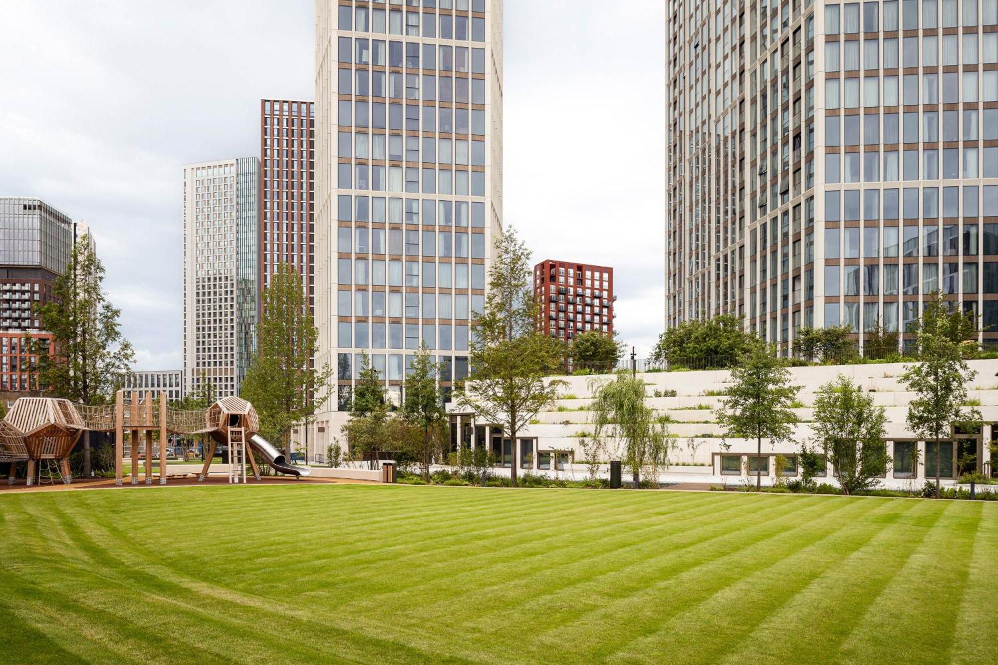 Battersea Power Station - Winter Garden Balcony & 1Gb Wifi - Luxurylondonstays المظهر الخارجي الصورة